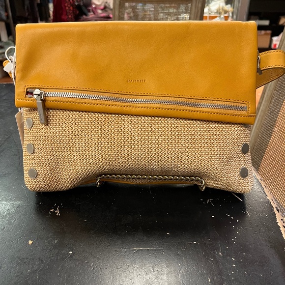 Hammitt Handbags - Hammitt VIP Larges in Chanterelle Raffia NWT